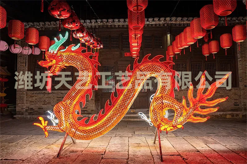 {pics:title}