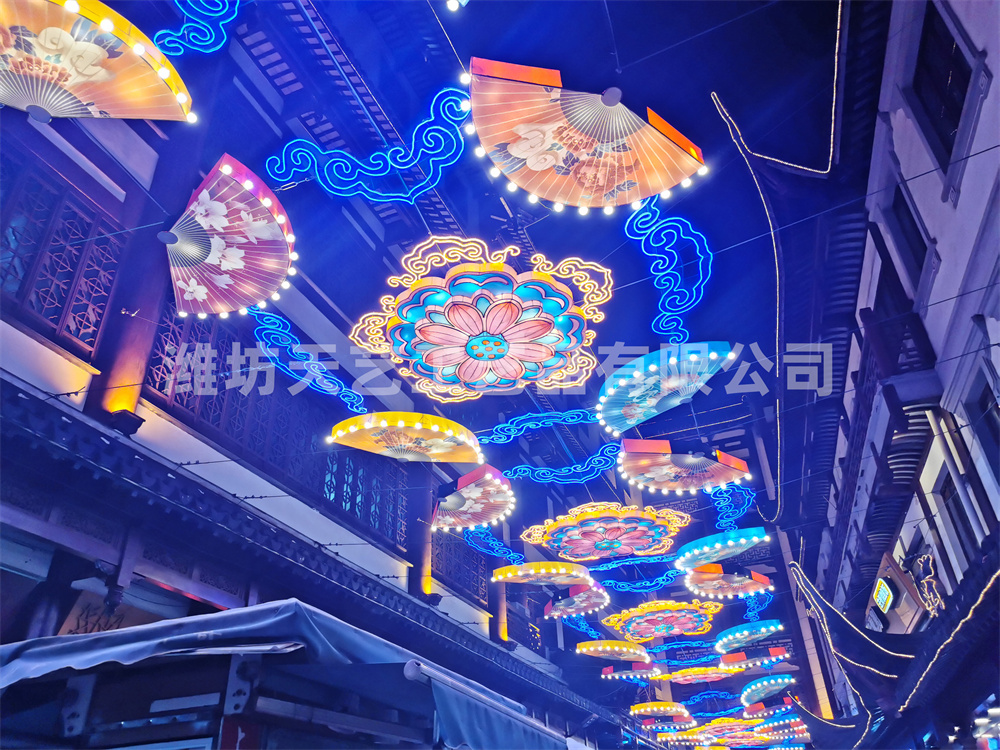 {pics:title}